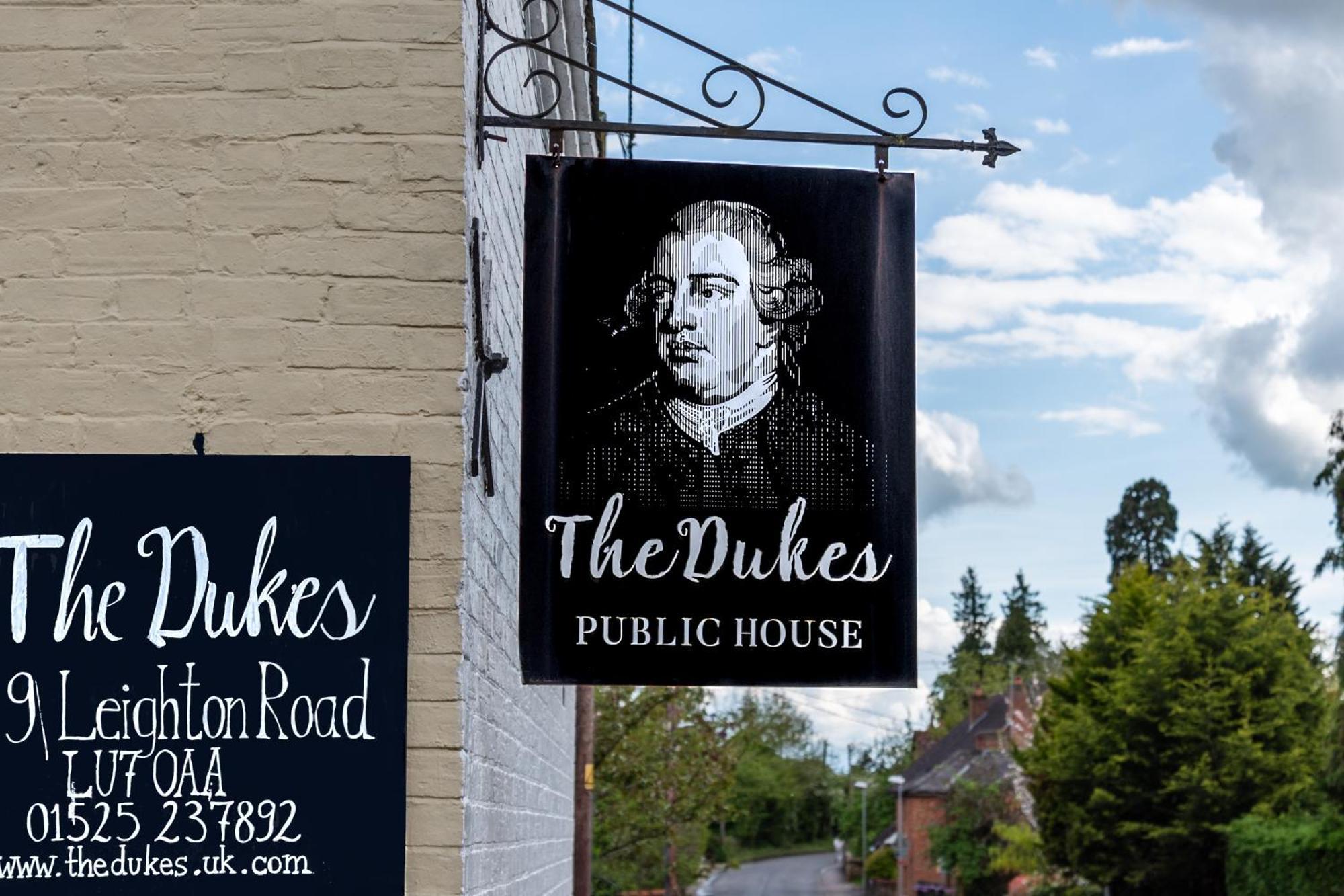 The Dukes Hotel Leighton Buzzard Bagian luar foto