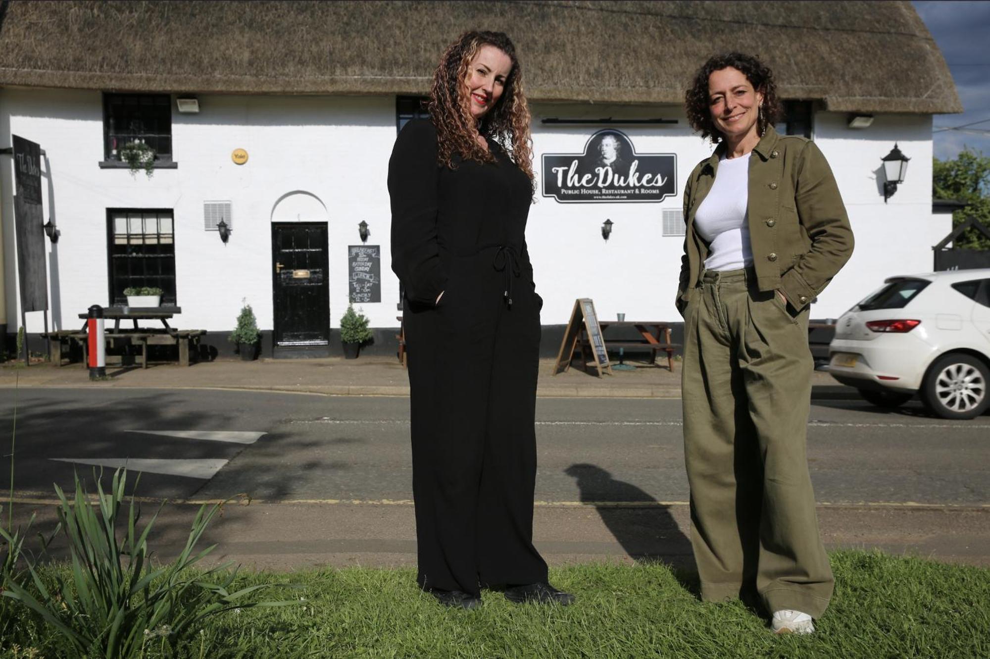 The Dukes Hotel Leighton Buzzard Bagian luar foto